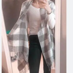 Mudpie Buffalo Check Blanket Style Wrap Scarf Gray Cream NWT OS